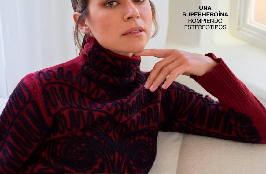 Tatiana Maslany - Glamour Mexico & Latin America, August 2022