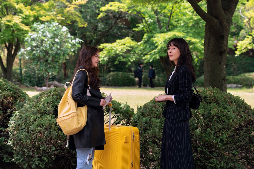 Anna Cathcart as Kitty Song Covey and Yunjin Kim as Jina in Season 1 of XO, Kitty.