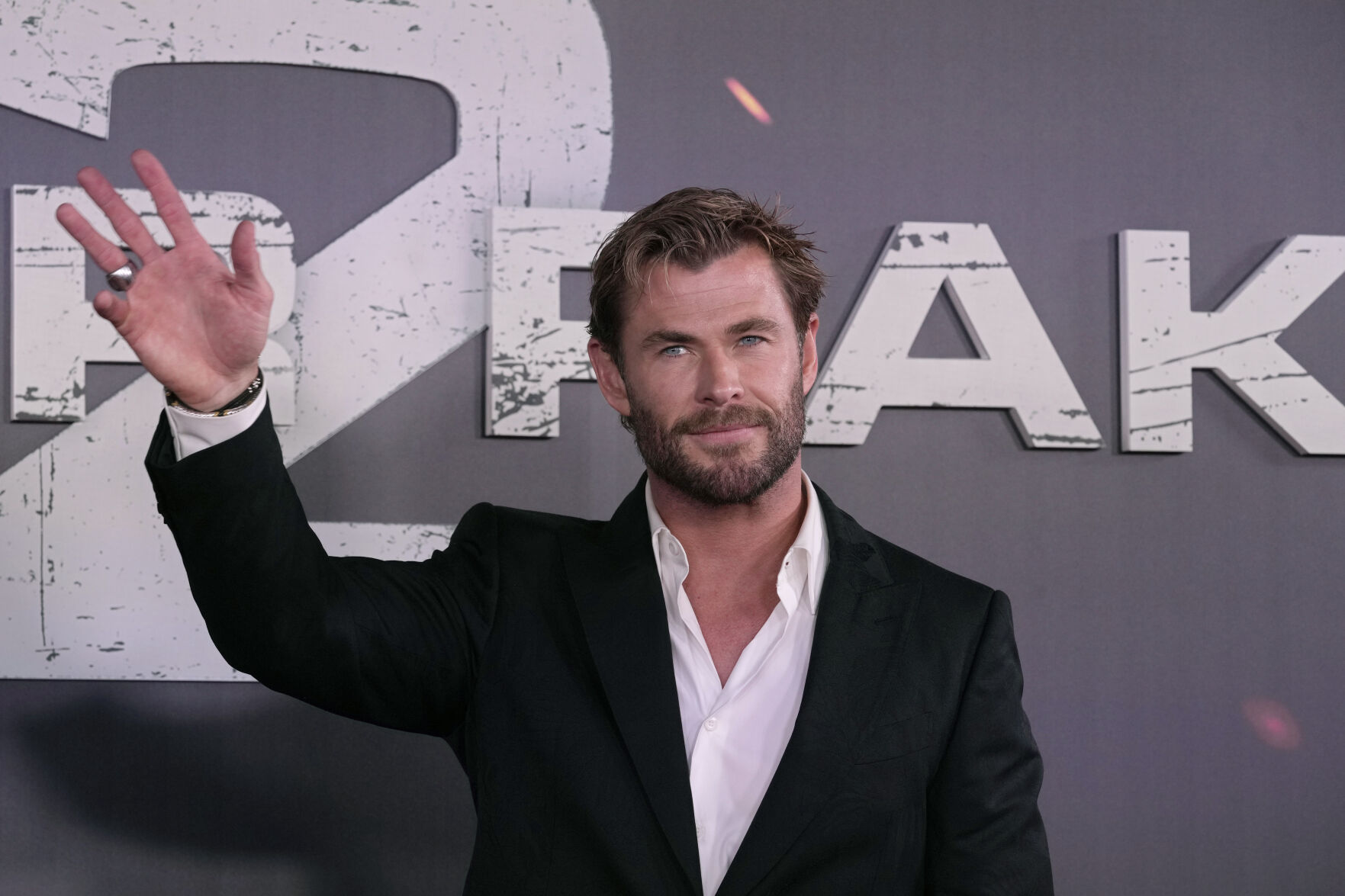 Actor Chris Hemsworth poses during a photocall for the Extraction 2 movie premiere in Madrid, Spain