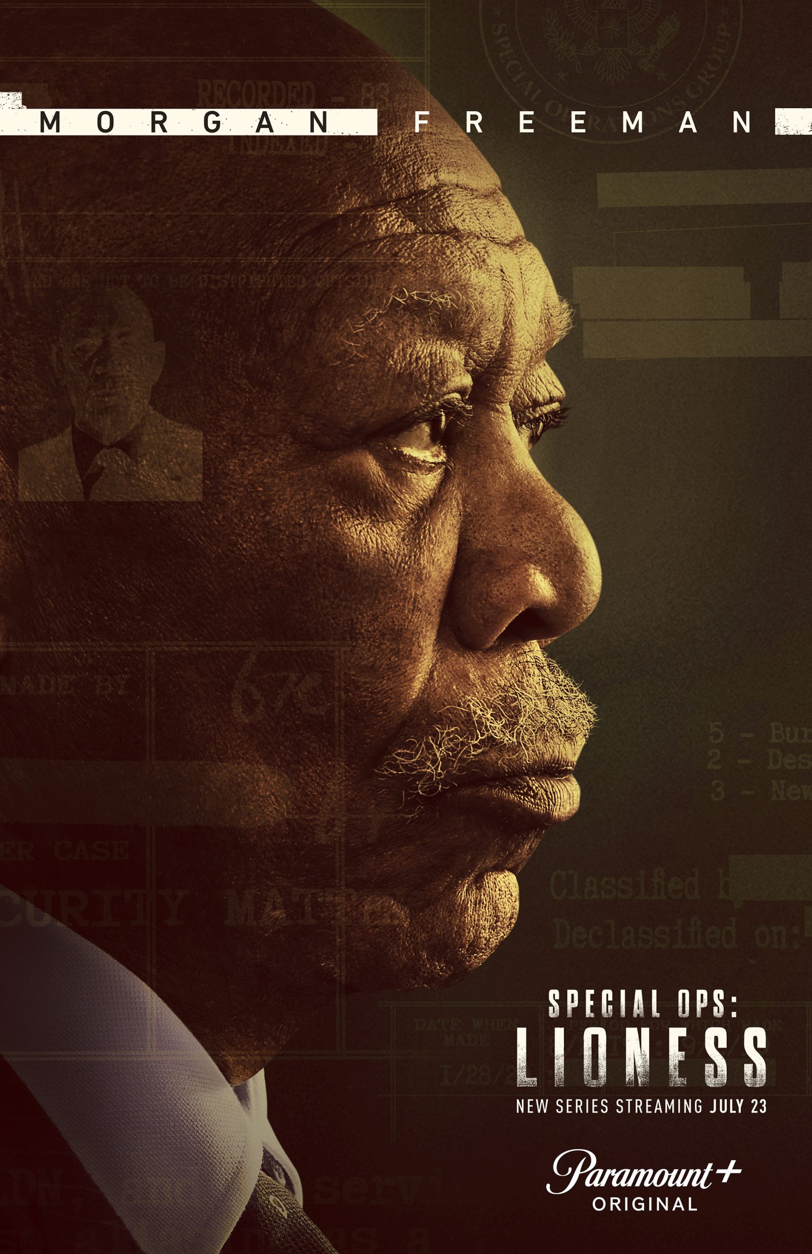 Morgan Freeman as Edwin Mullins